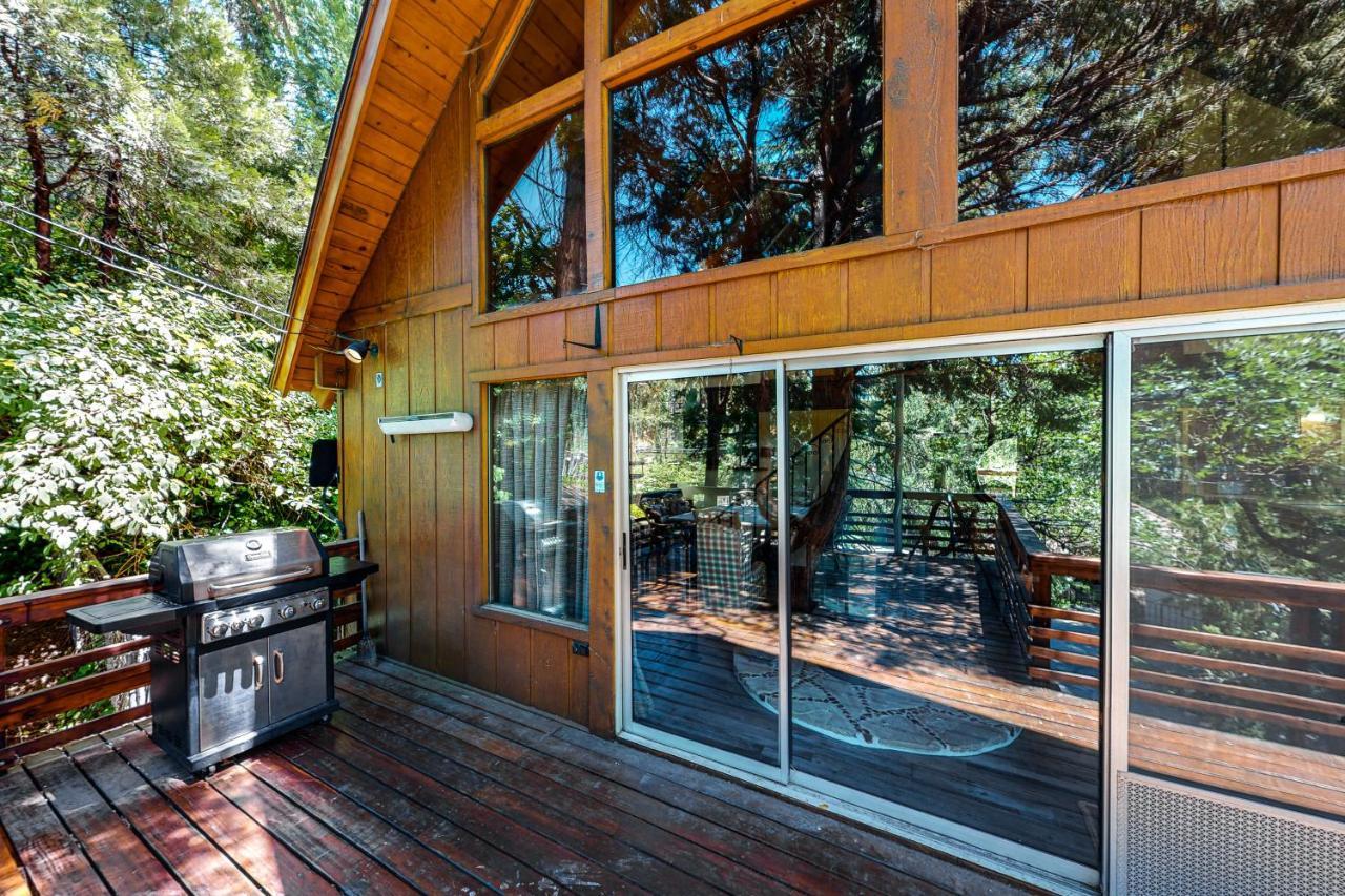 Retro Cabin Lake Arrowhead Exterior photo